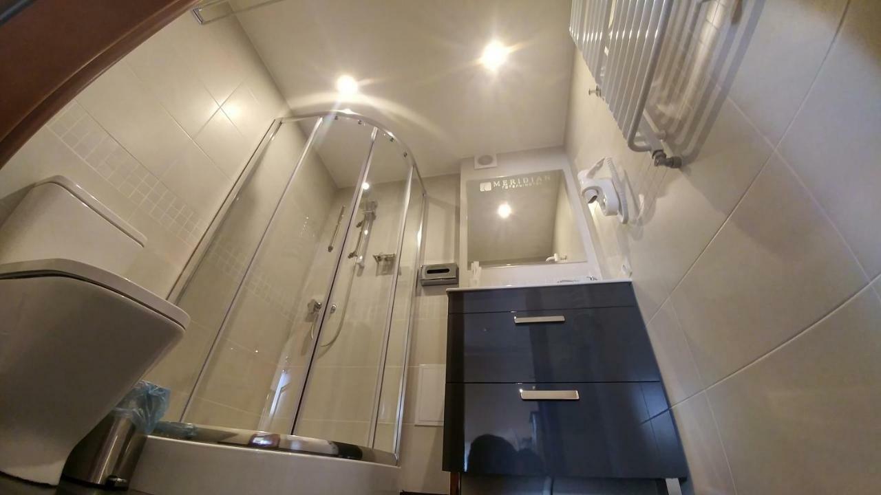 Hotel Meridian Brody Luaran gambar