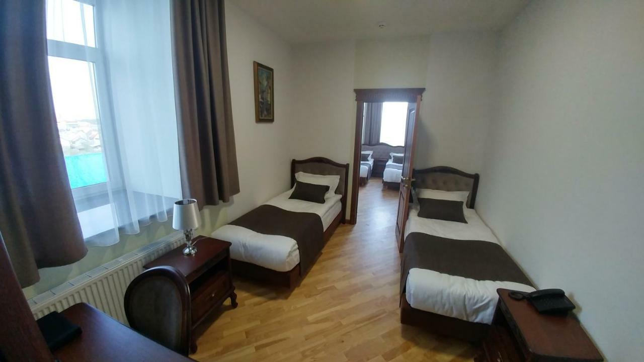 Hotel Meridian Brody Luaran gambar