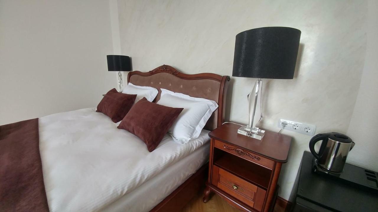 Hotel Meridian Brody Luaran gambar
