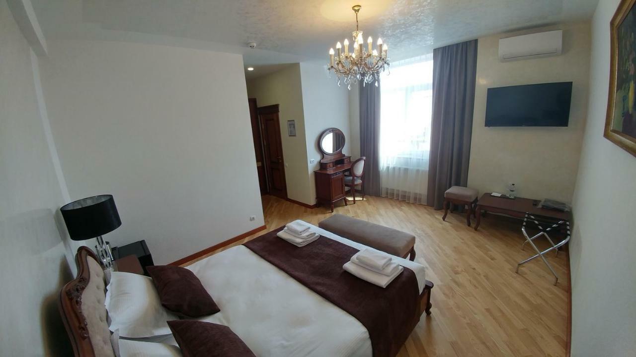 Hotel Meridian Brody Luaran gambar
