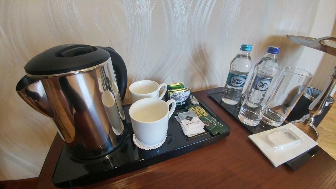 Hotel Meridian Brody Luaran gambar