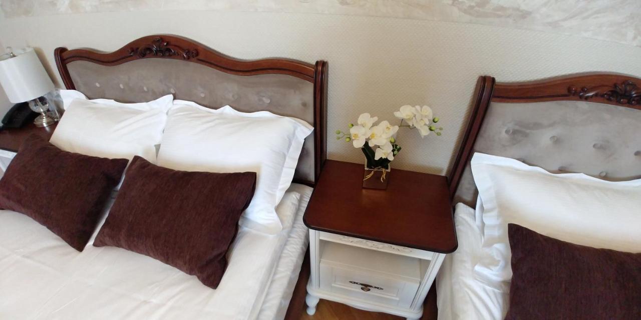 Hotel Meridian Brody Luaran gambar
