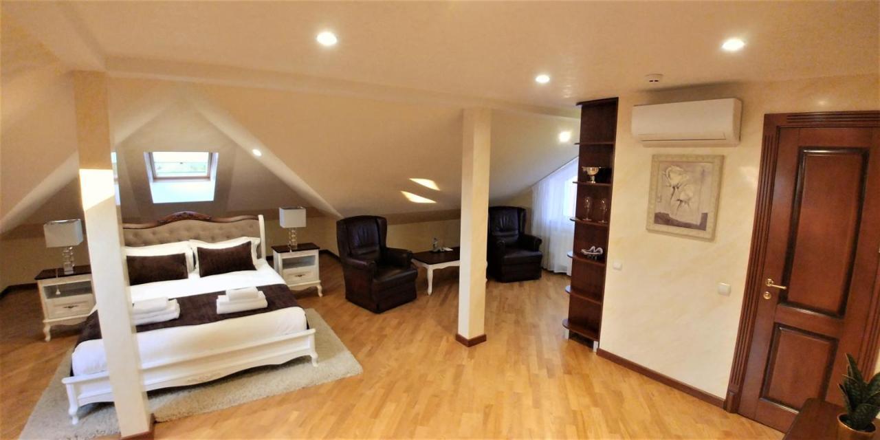 Hotel Meridian Brody Luaran gambar