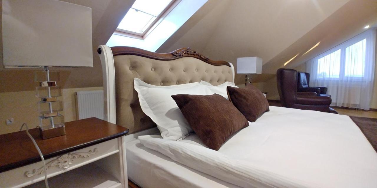 Hotel Meridian Brody Luaran gambar
